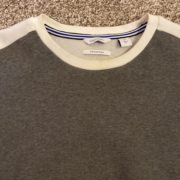 Calvin Klein Crewneck soft touch fleece - Picture 5 of 6